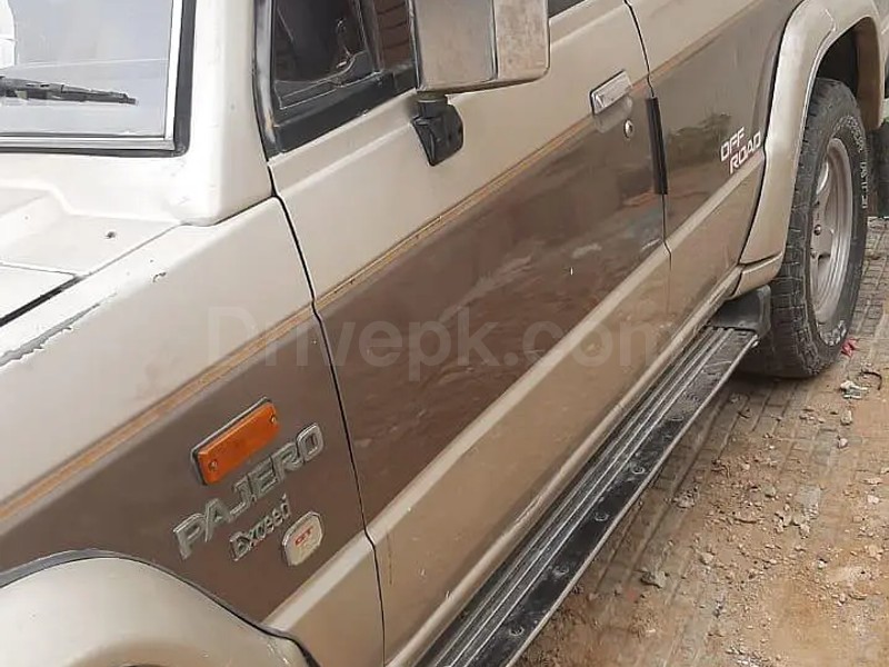 Mitsubishi Pajero 1985