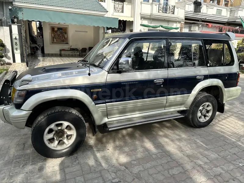 Mitsubishi Pajero 1994