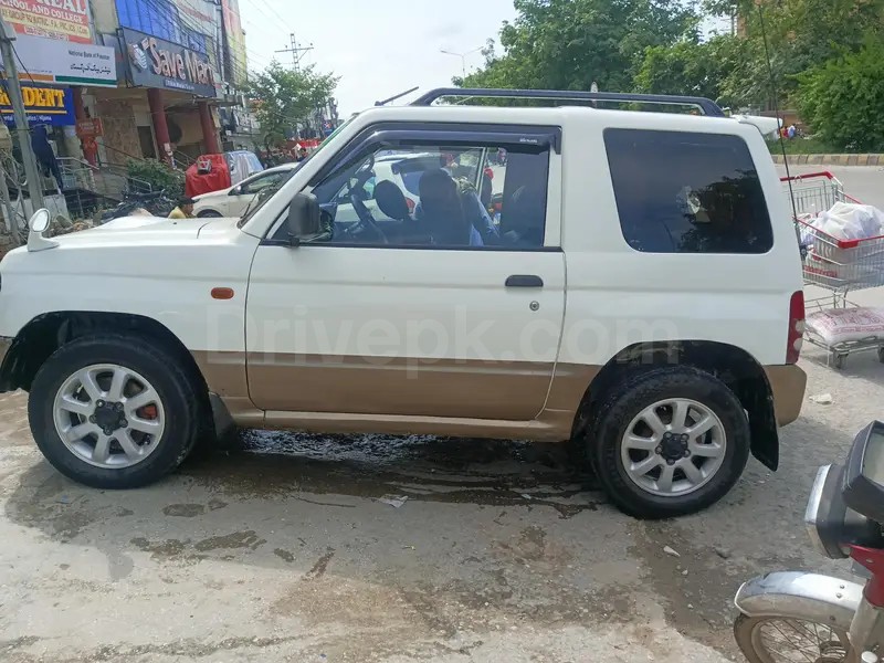 Mitsubishi Pajero Mini 1997