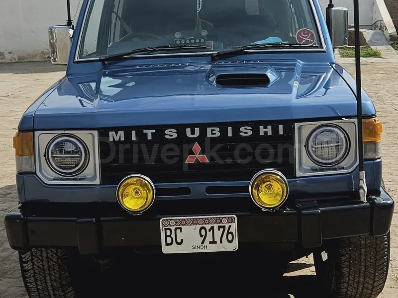 Mitsubishi Pajero 1985