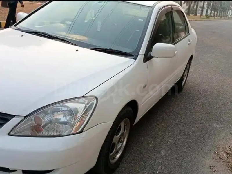 Mitsubishi Lancer 2005