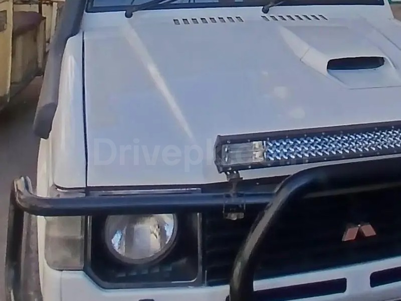 Mitsubishi Pajero 1988