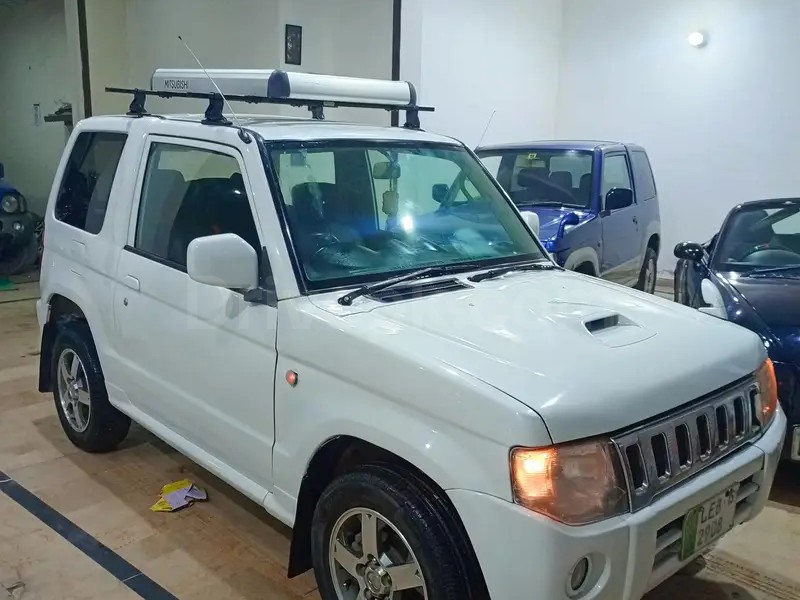 Mitsubishi Pajero Mini 2015