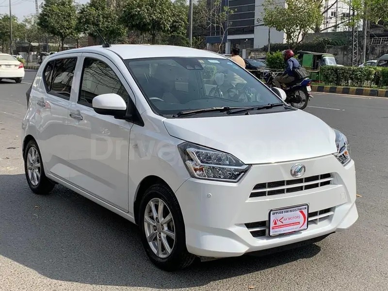 Daihatsu Mira 2021