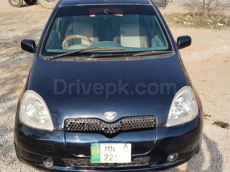 Toyota Vitz 2000