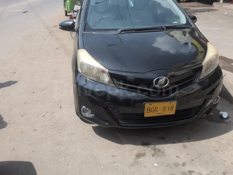 Toyota Vitz 2013