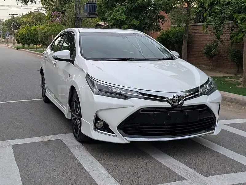 Toyota Altis Grande 2021