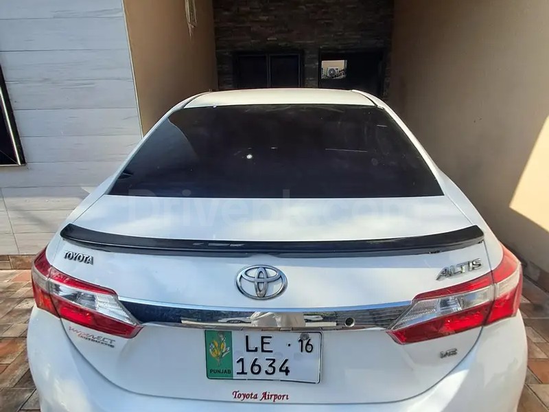Toyota Corolla Altis 2016