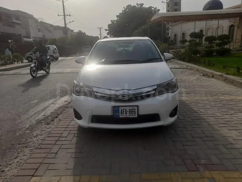 Toyota Corolla Axio 2017