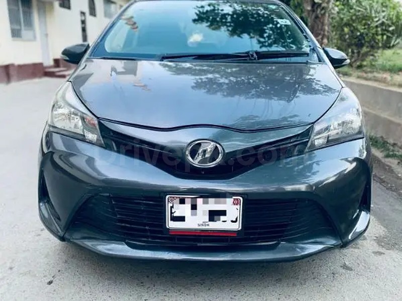 Toyota Vitz 2017