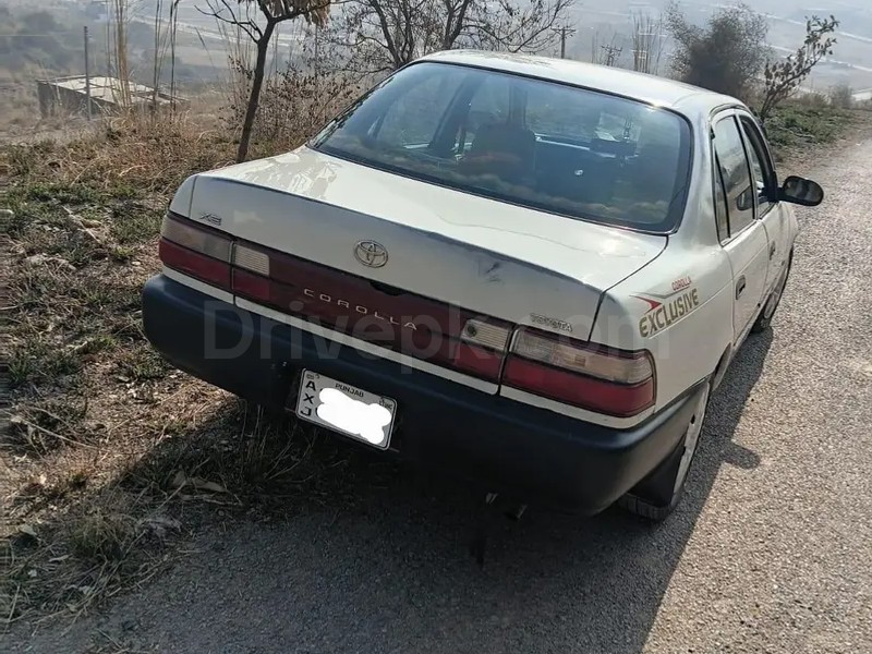 Toyota Corolla XE 1999