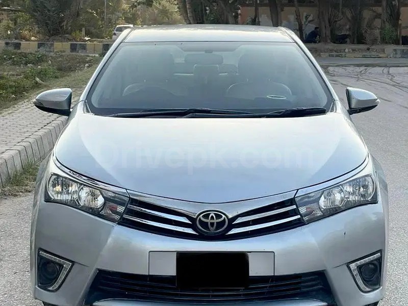 Toyota Corolla Altis 2015