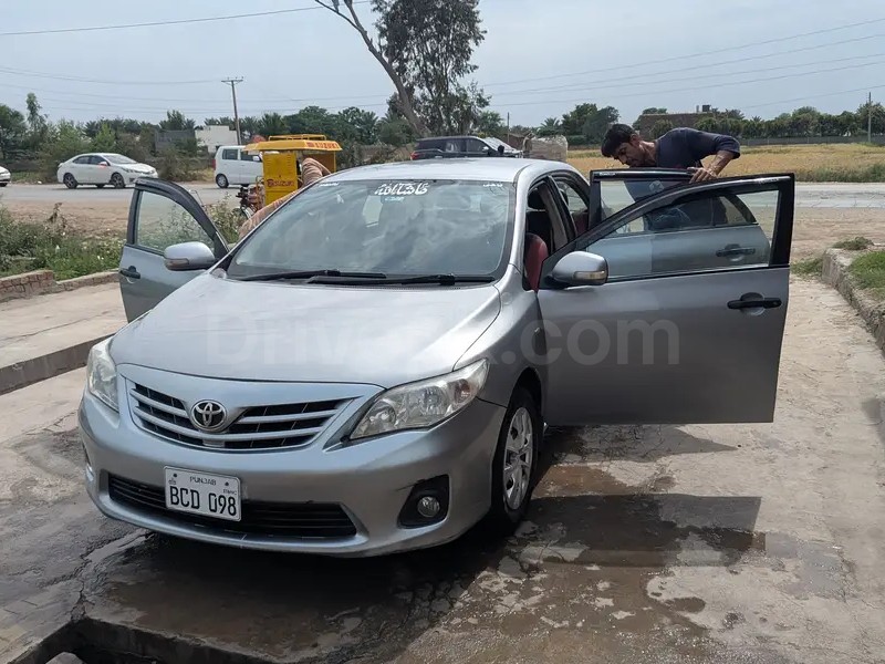 Toyota Corolla GLI 2012