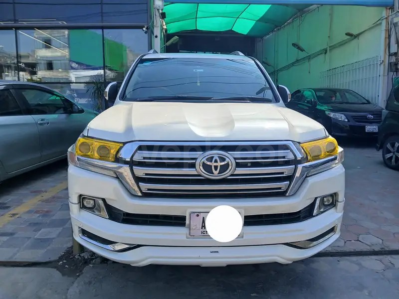 Toyota Land Cruiser 2011