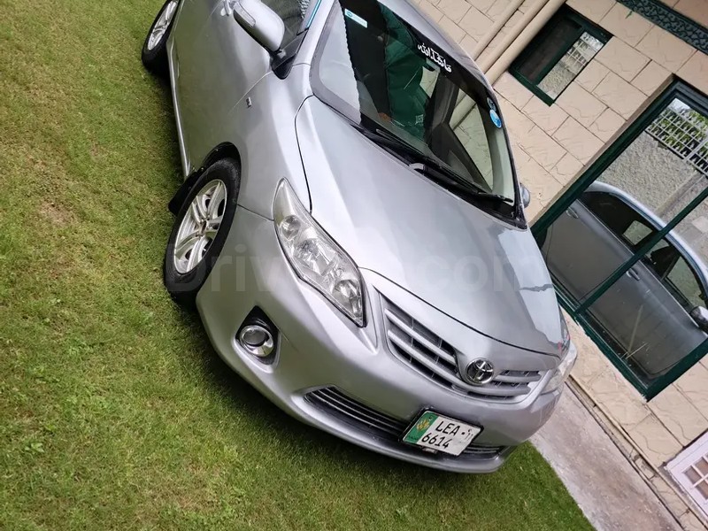Toyota Corolla GLI 2011
