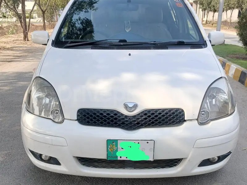 Toyota Vitz 2002