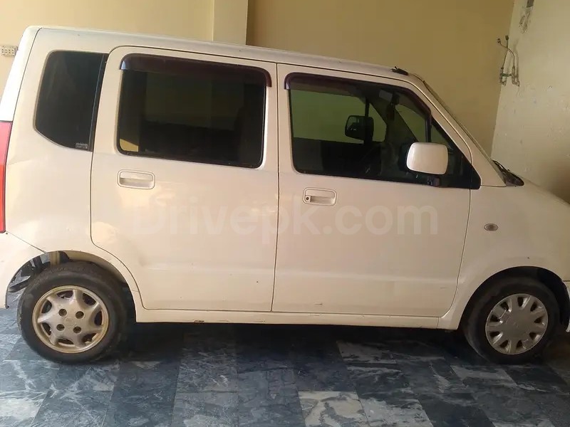 Suzuki Wagon R 2013