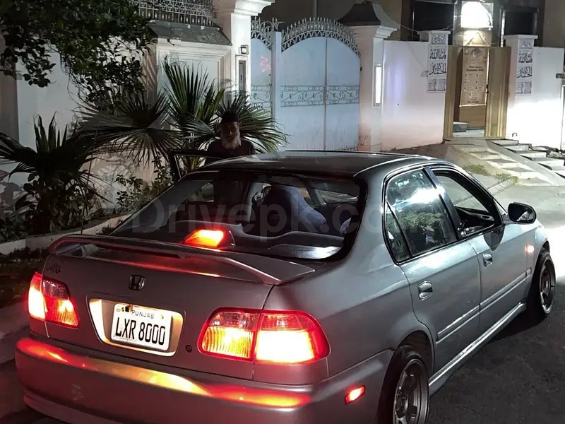 Honda Civic VTi Oriel Prosmatec 2000