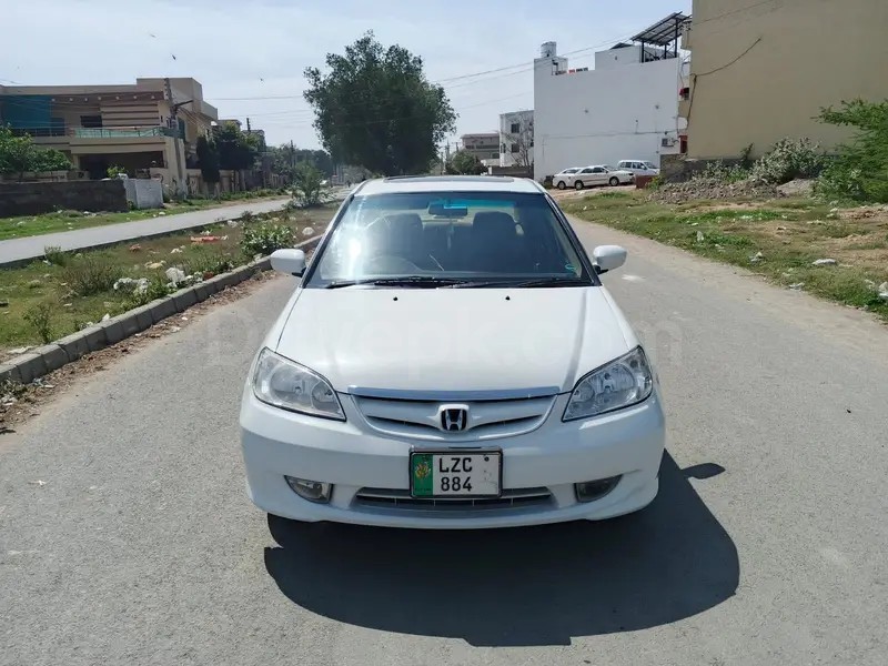 Honda Civic Oriel 2004