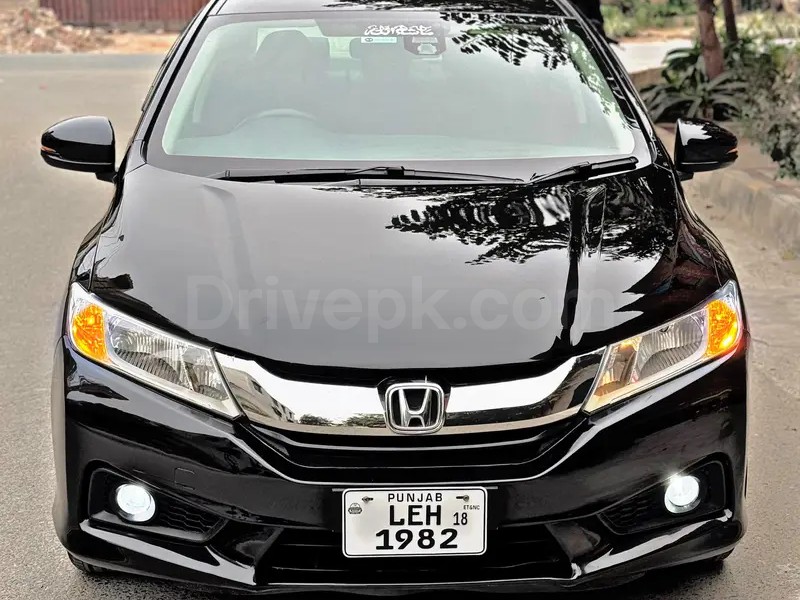 Honda Grace Hybrid 2015