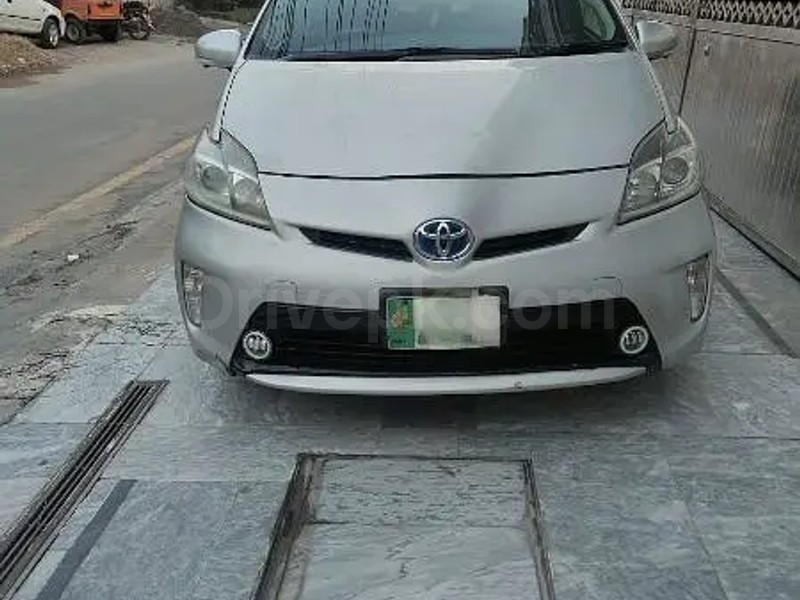 Toyota Prius 2012