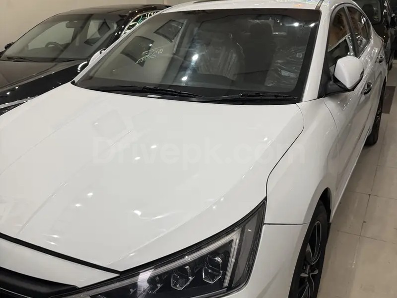 Hyundai Elantra 2022