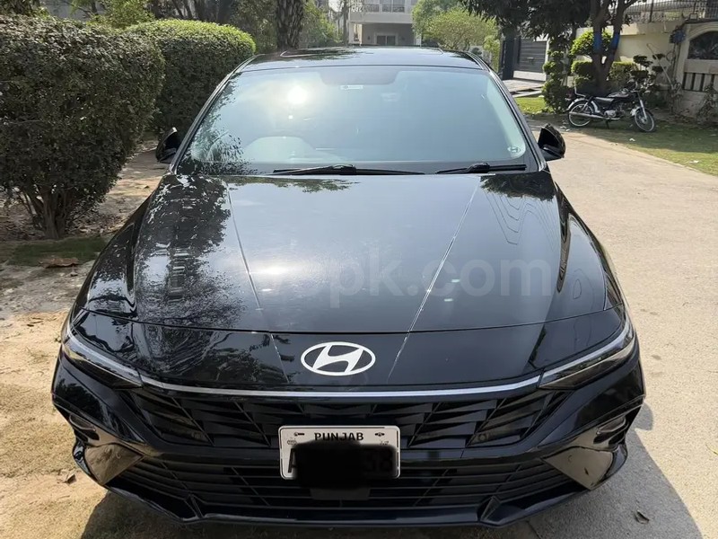 Hyundai Elantra 2025