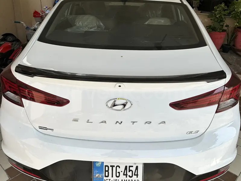 Hyundai Elantra 2026