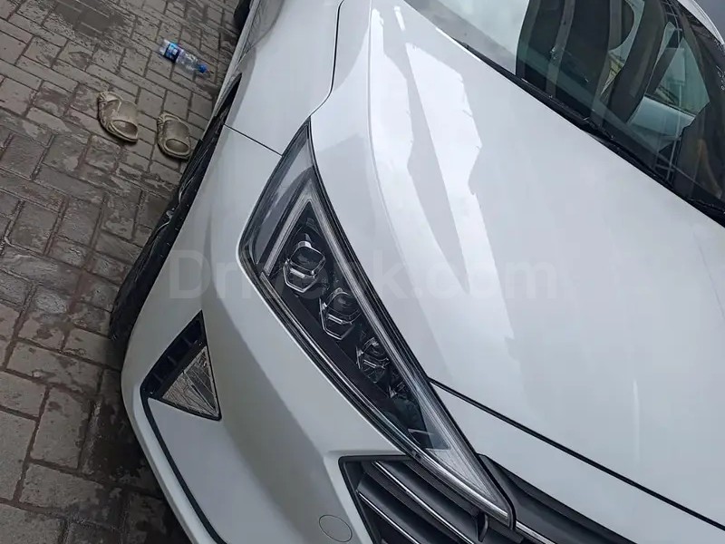 Hyundai Elantra 2021