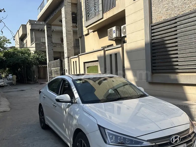 Hyundai Elantra 2021