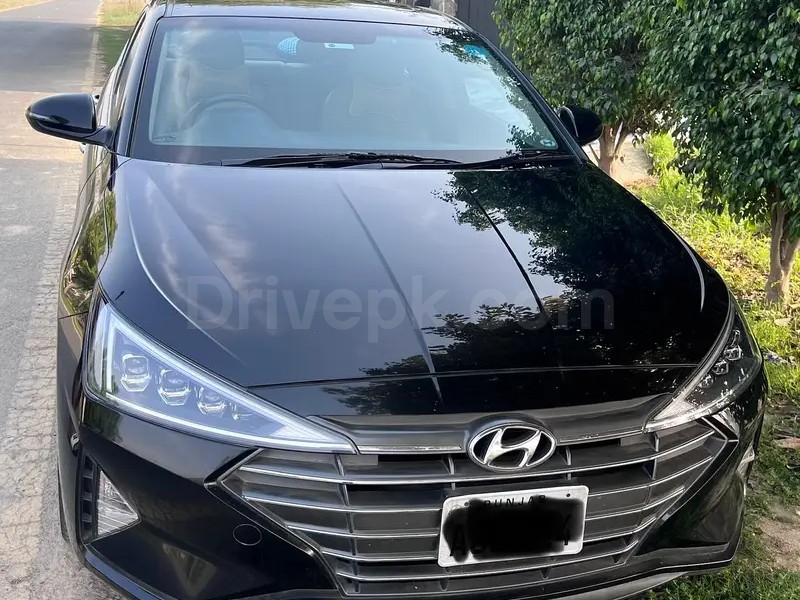 Hyundai Elantra 2022