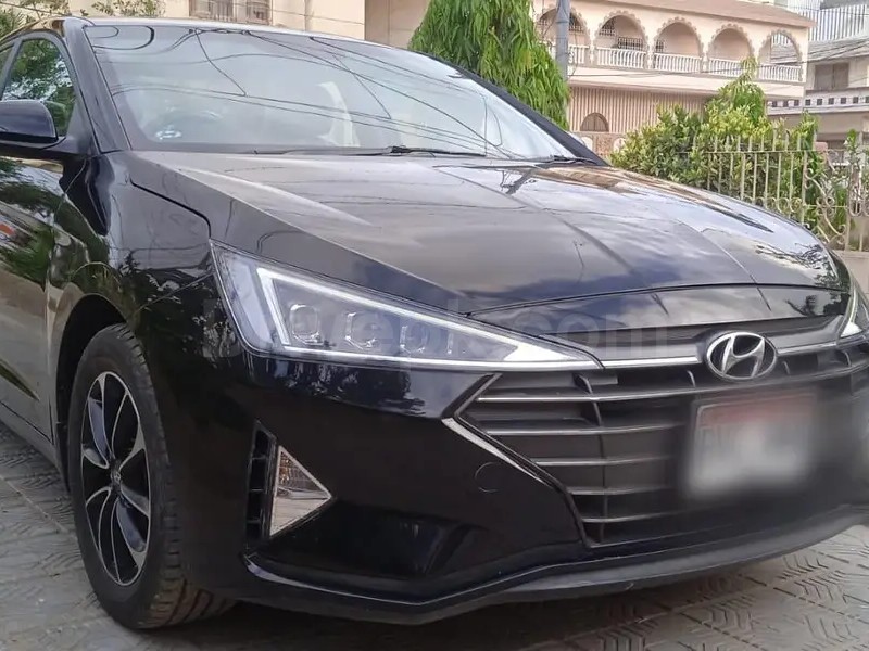 Hyundai Elantra 2022