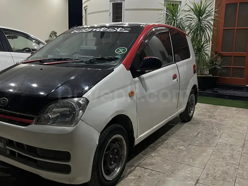 Daihatsu Mira 2007