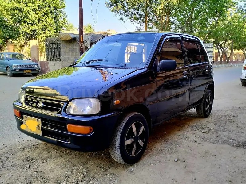 Daihatsu Cuore 2003