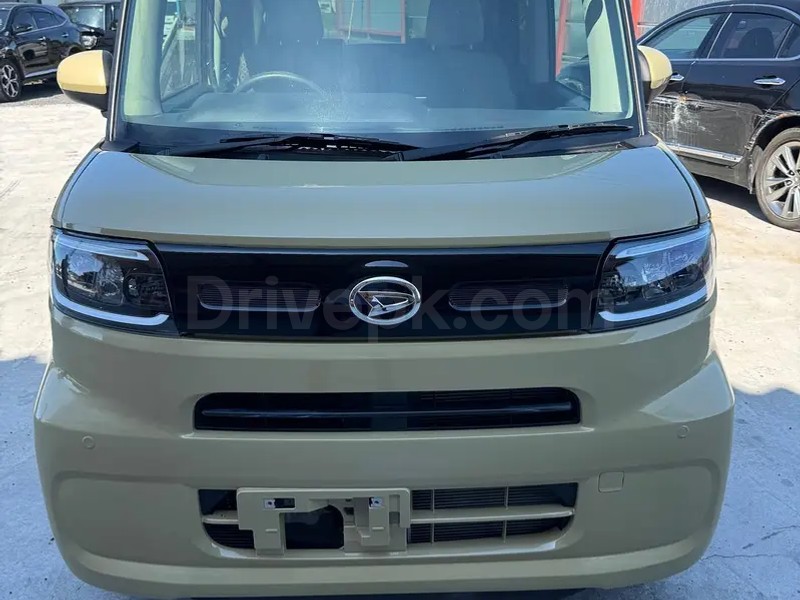 Daihatsu Tanto 2023
