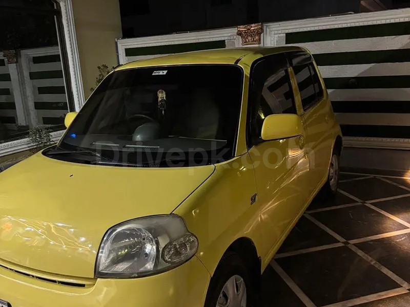 Daihatsu Esse 2012