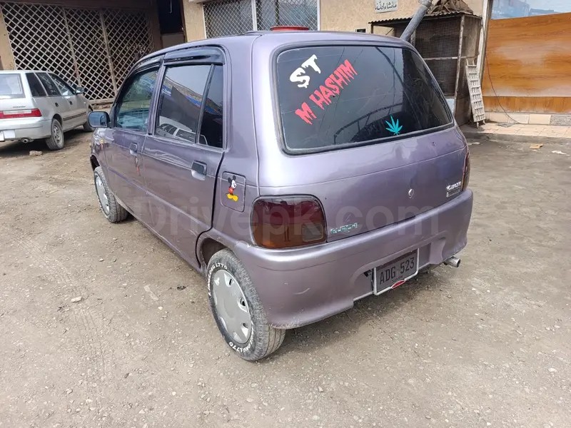 Daihatsu Cuore 2001