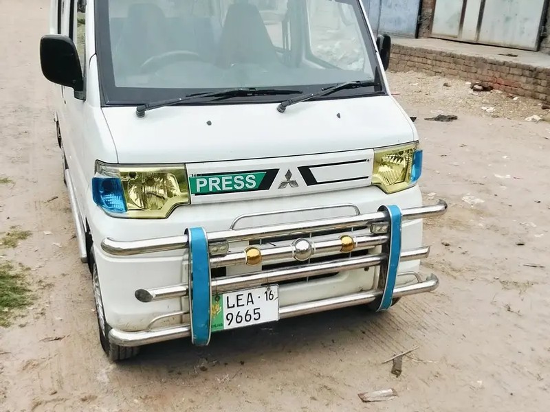 Mitsubishi Minicab Bravo 2016