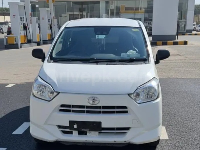 Daihatsu Mira 2020