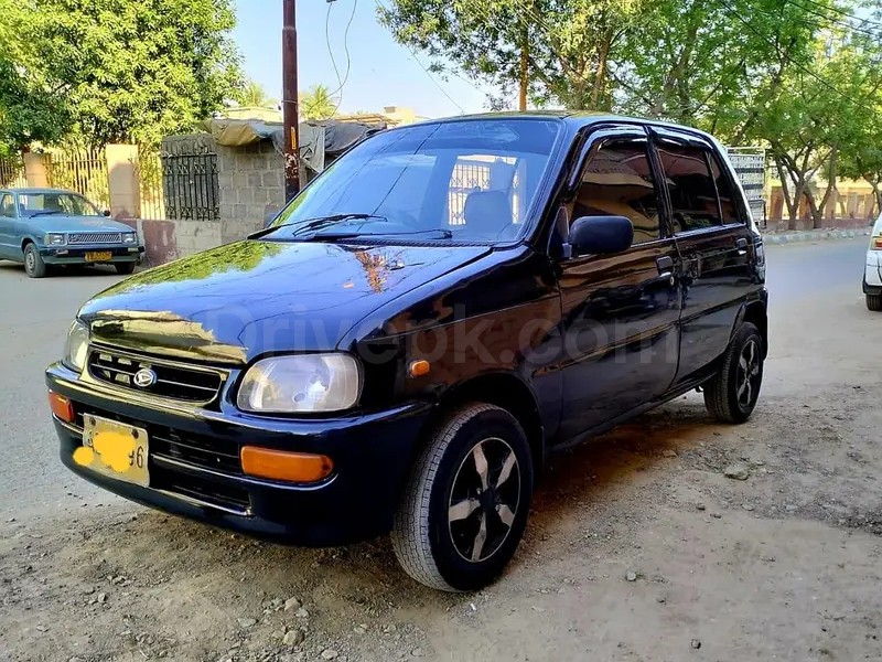 Daihatsu Cuore 2003