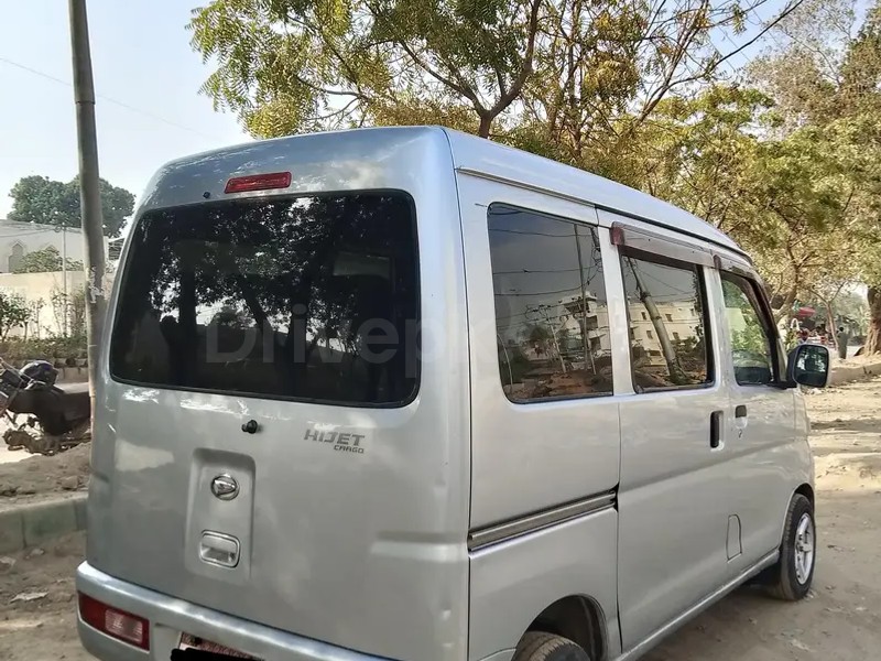 Daihatsu Hijet 2013