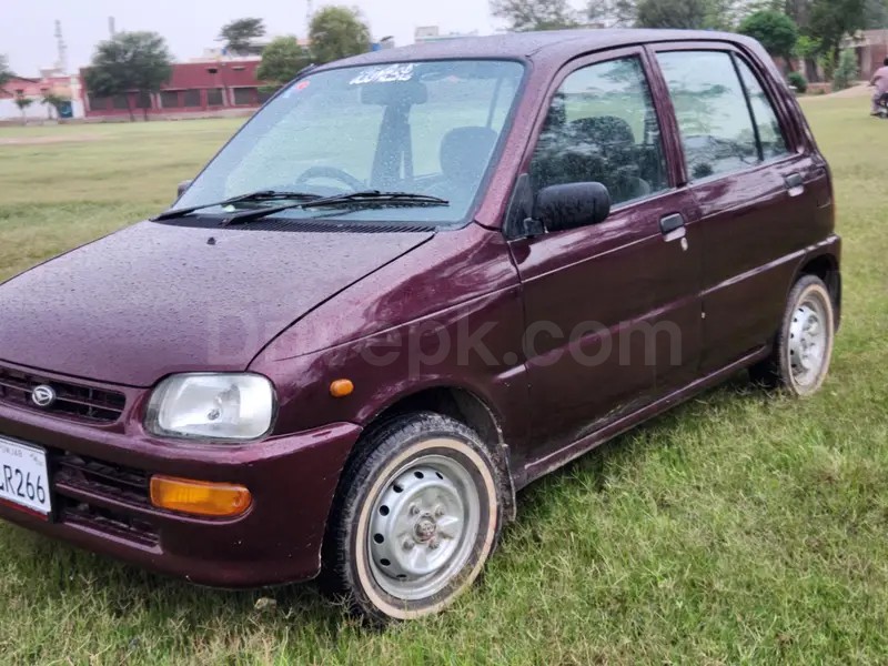 Daihatsu Cuore 2002