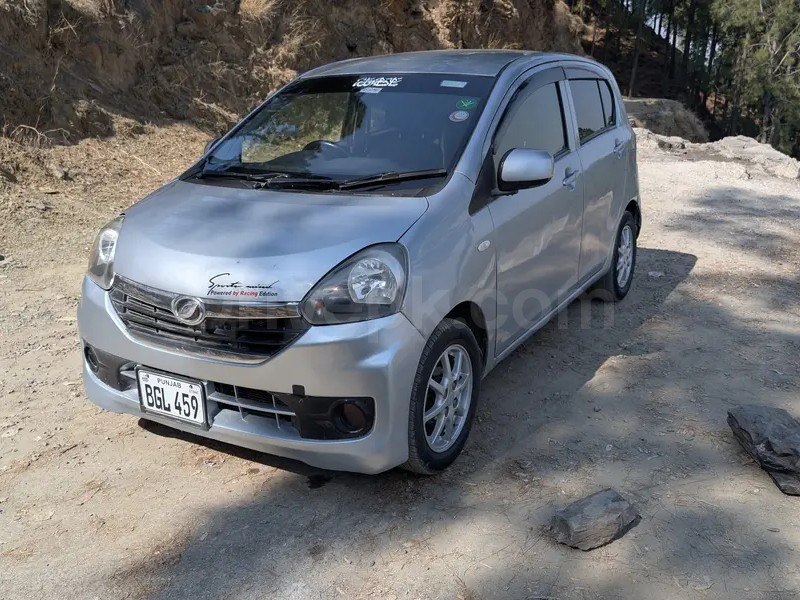 Daihatsu Mira 2013