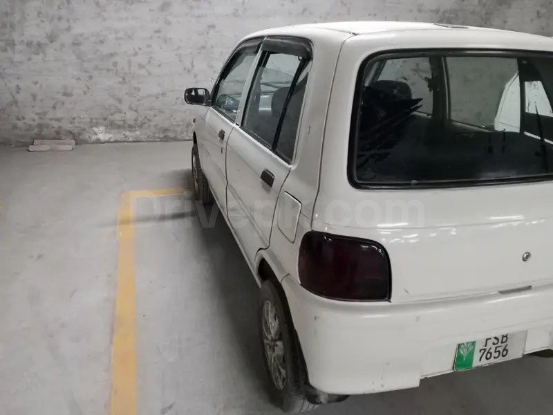 Daihatsu Cuore 2003