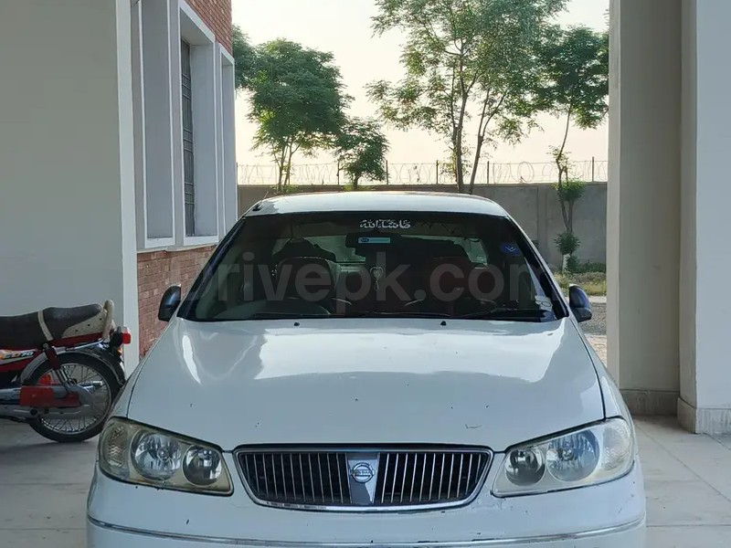 Nissan Sunny 2005