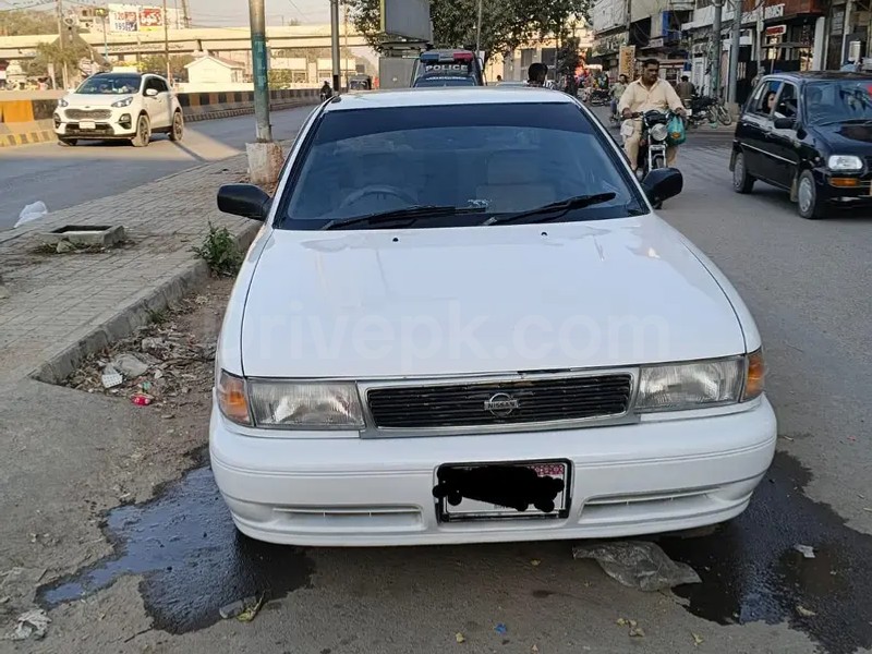 Nissan Sunny 1993