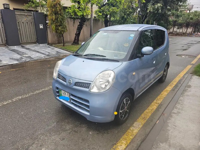 Nissan Moco 2013
