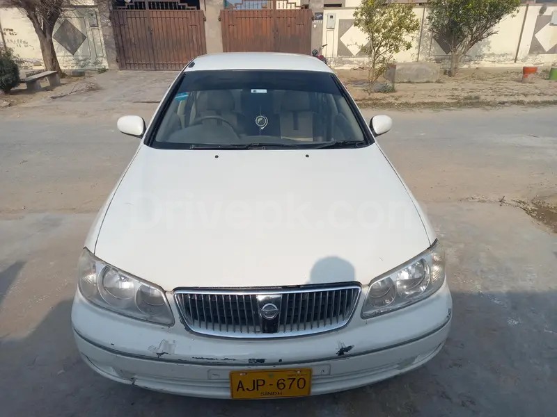 Nissan Sunny 2005