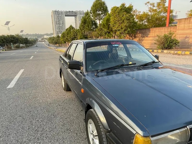Nissan Sunny 1989