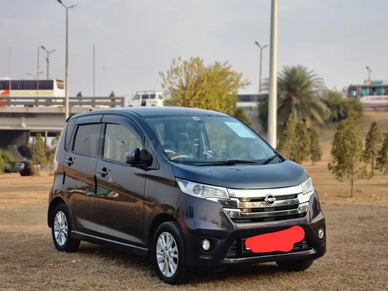 Nissan Dayz Highway Star 2013